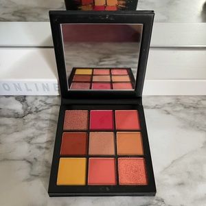 Huda Beauty Coral Obsession Pallet